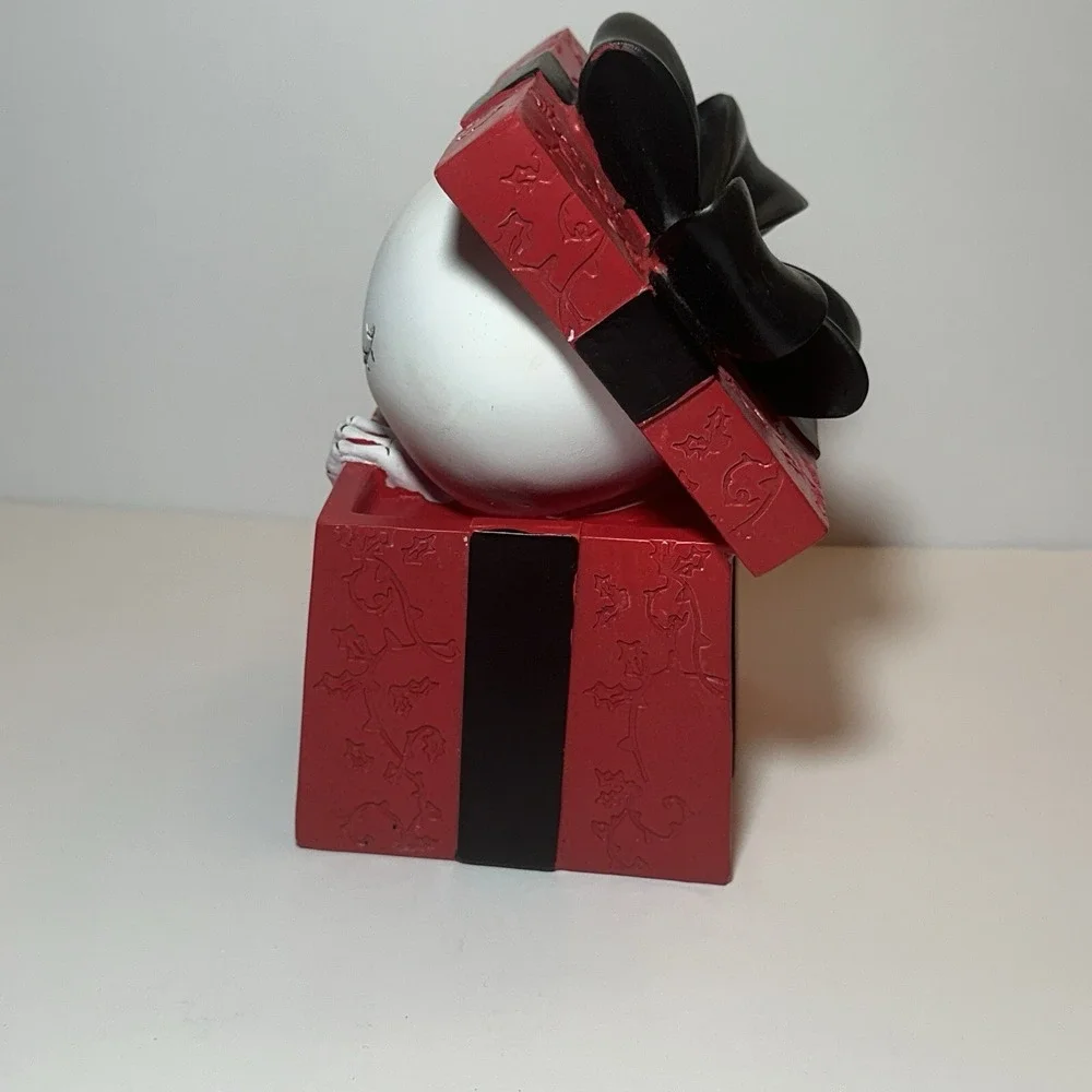 DISNEY TIM BURTON`S THE NIGHTMARE BEFORE CHRISTMAS‎ JACK IN RED GIFT BOX RESIN